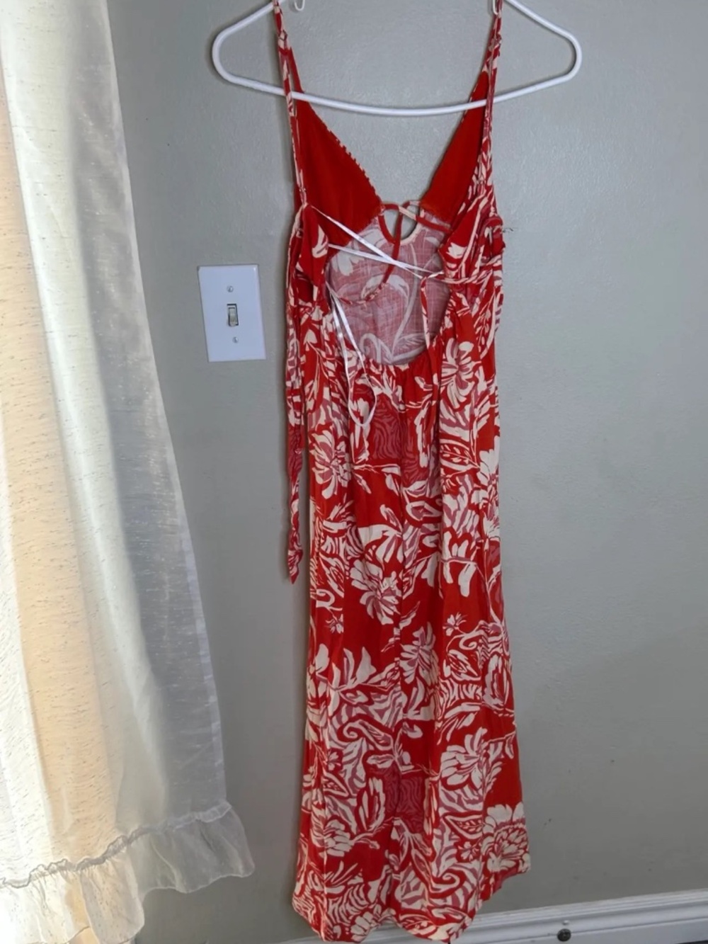 Dress - Picture 2 of 2